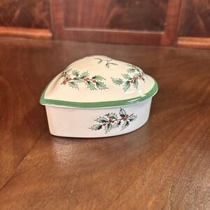 Spode Christmas Tree Heart Shaped Trinket Box w Lid England Holiday